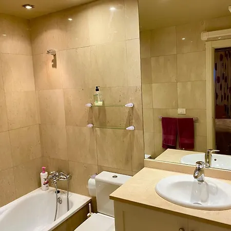 Daire Private With Sea View, 5 Min From *